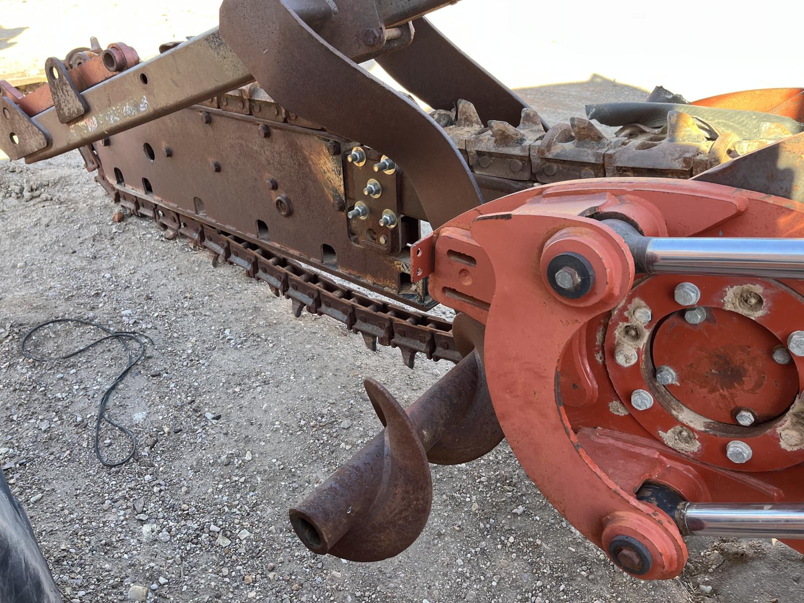 DITCH WITCH RT95M